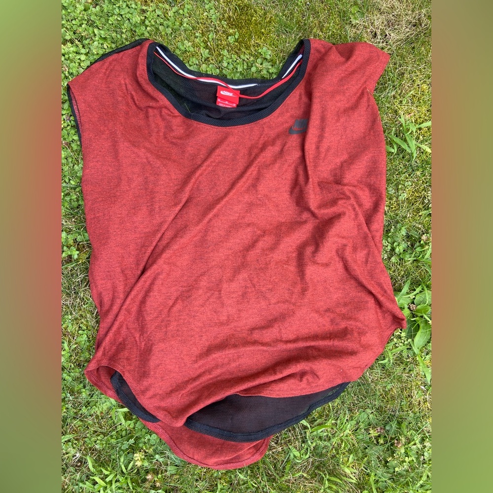 Nike workout tank size M